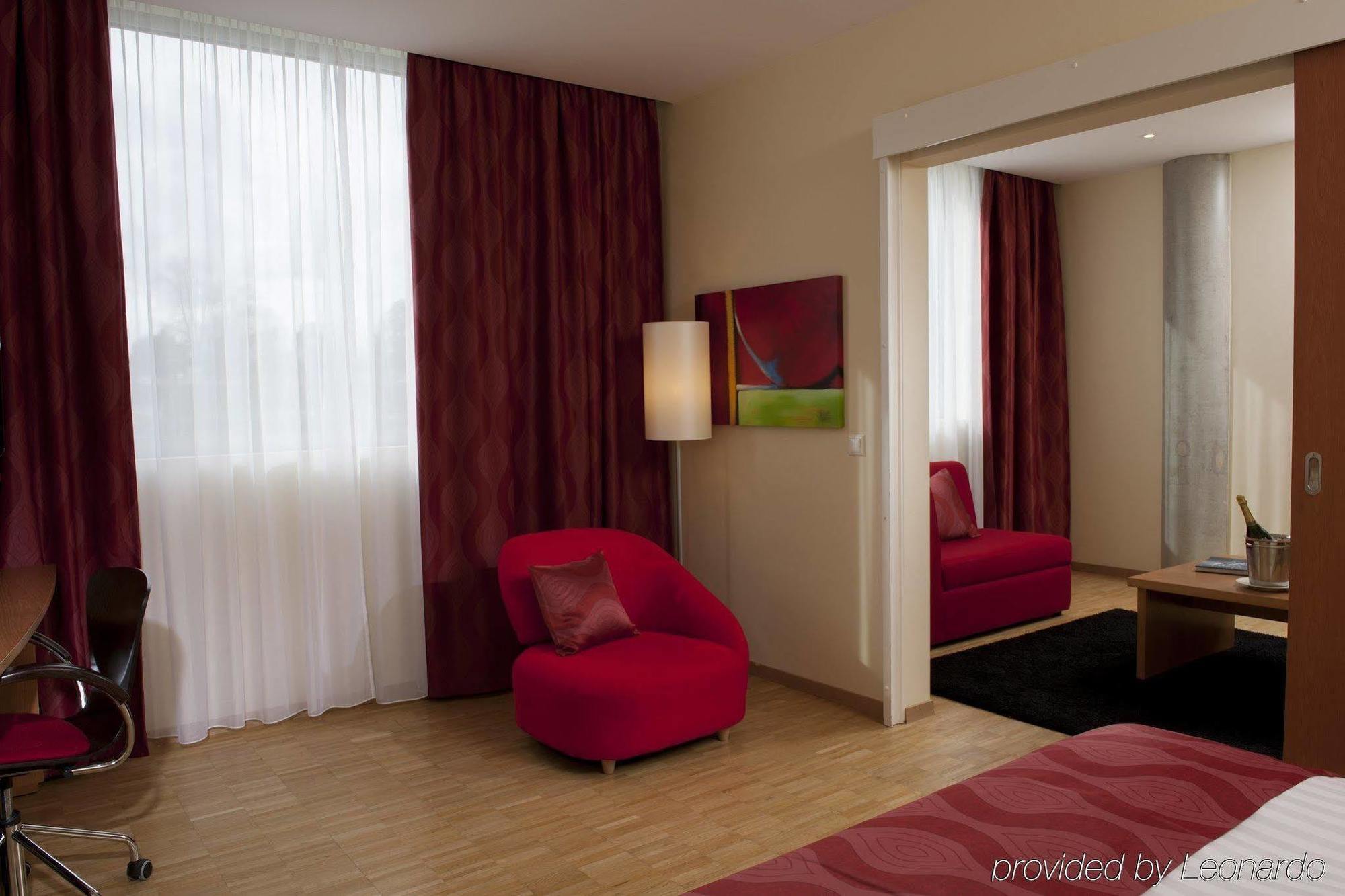 Ramada Encore By Wyndham Geneva 3*