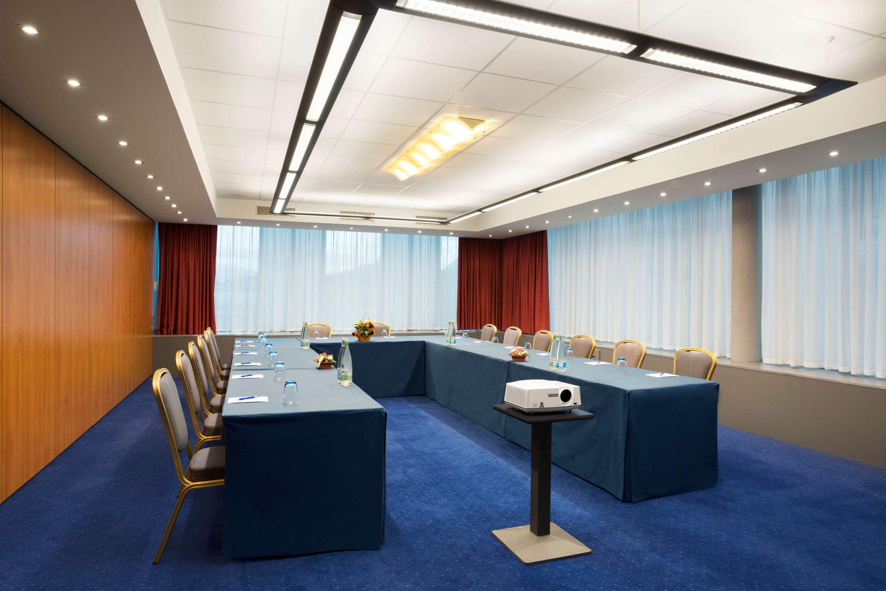 Hotel Ramada Encore By Wyndham Geneva Carouge