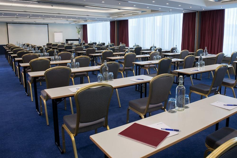 Hotel Ramada Encore By Wyndham Geneva